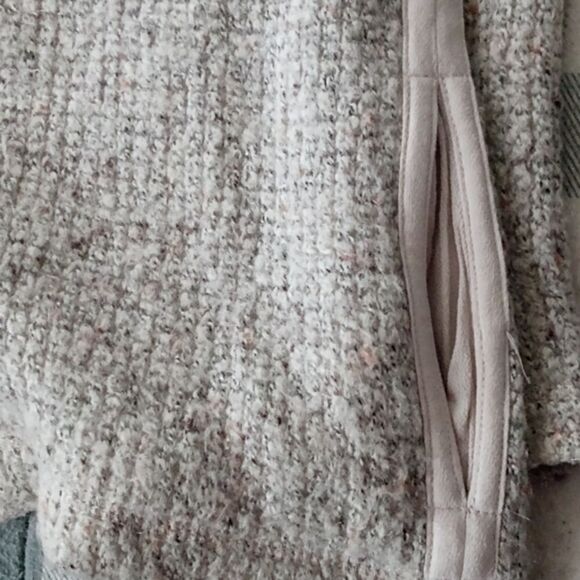 SPLENDID WOMEN'S SWEATER - Picture 3 of 5